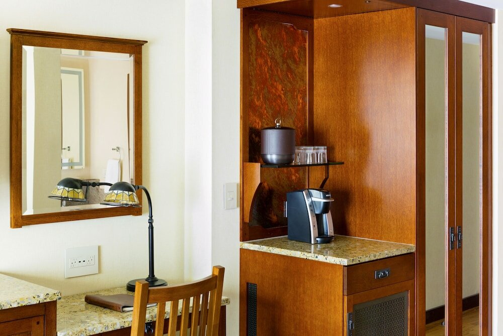 Фото Disney's Grand Californian Hotel and SPA