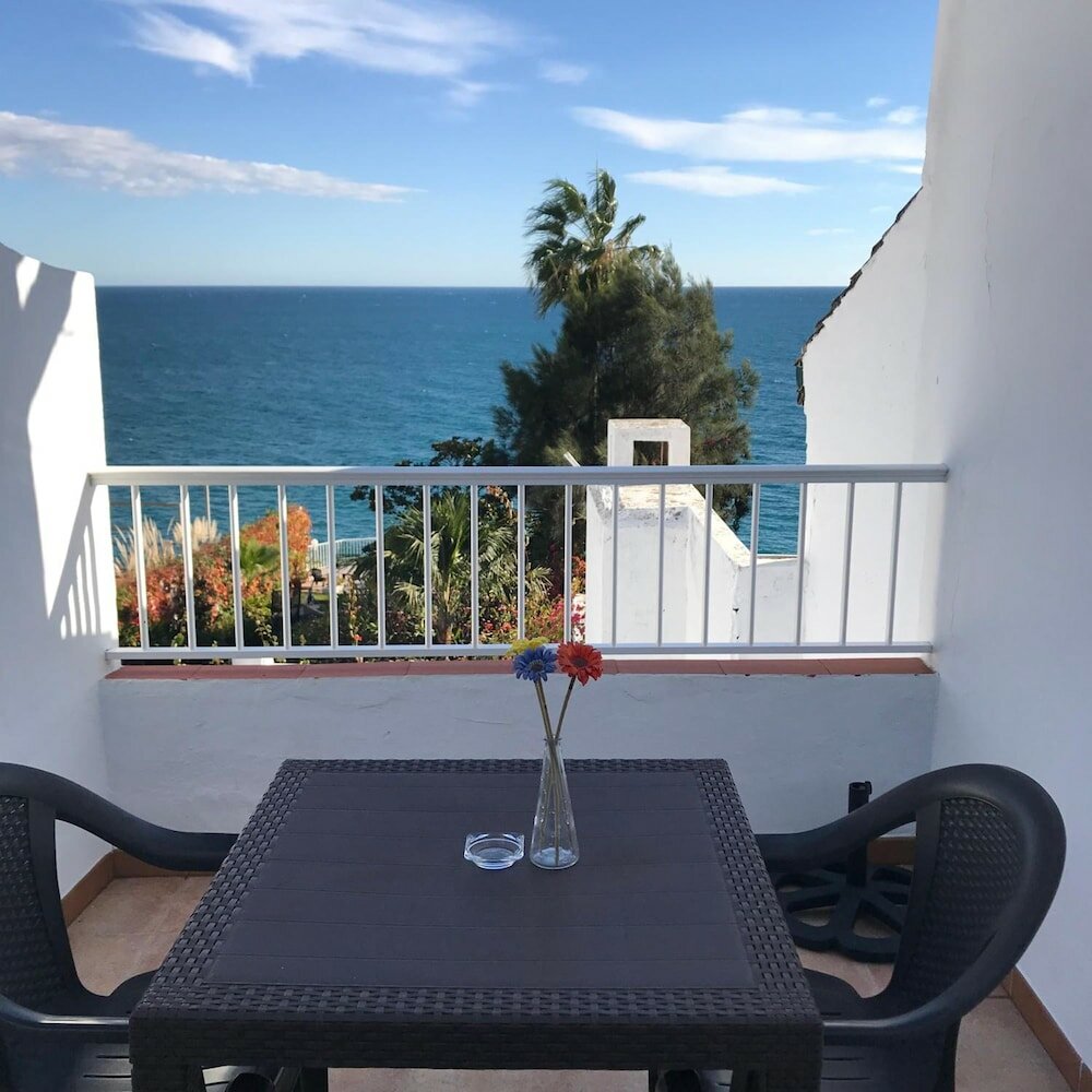 Фото Hostal Tres Soles