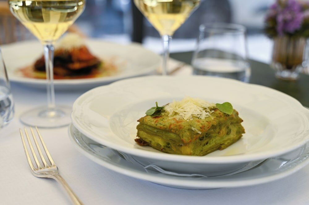 Фото Helvetia & Bristol