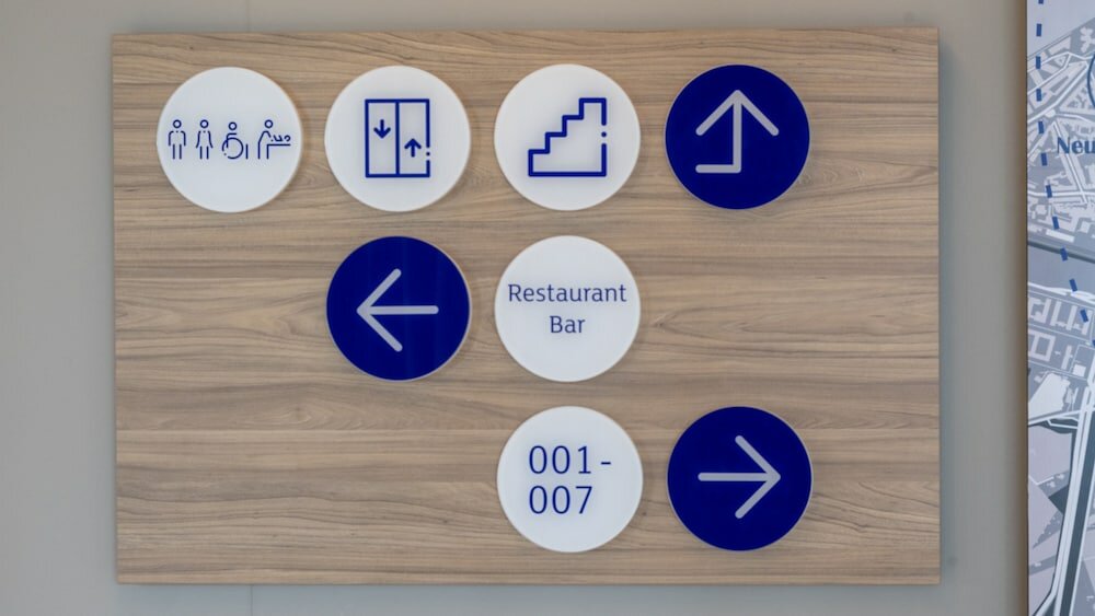 Фото Holiday Inn Express Düsseldorf Hauptbahnhof