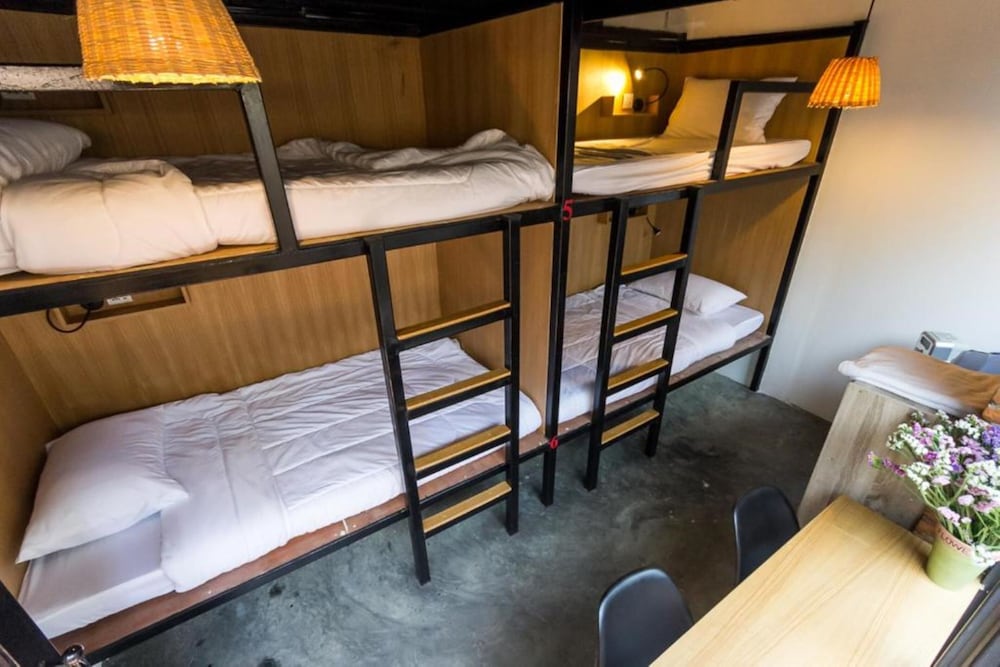 Фото Z's Hostel at Tha Phae Gate