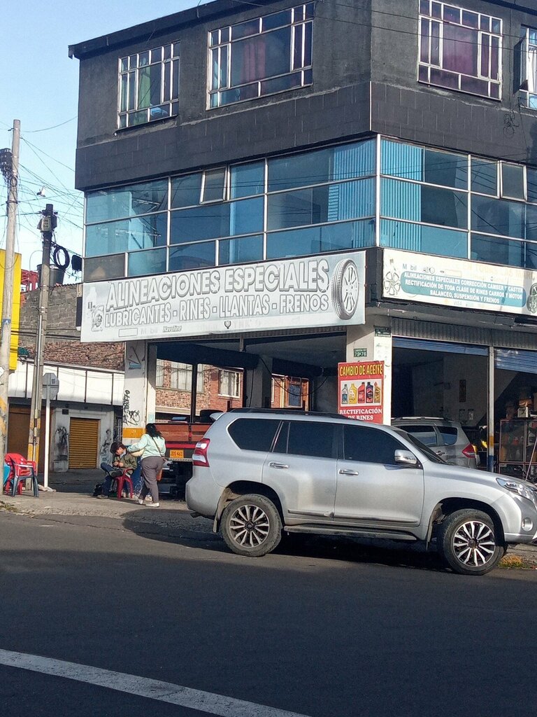 Tuning studio Alineaciones Especiales El Gaitán, Bogota, photo