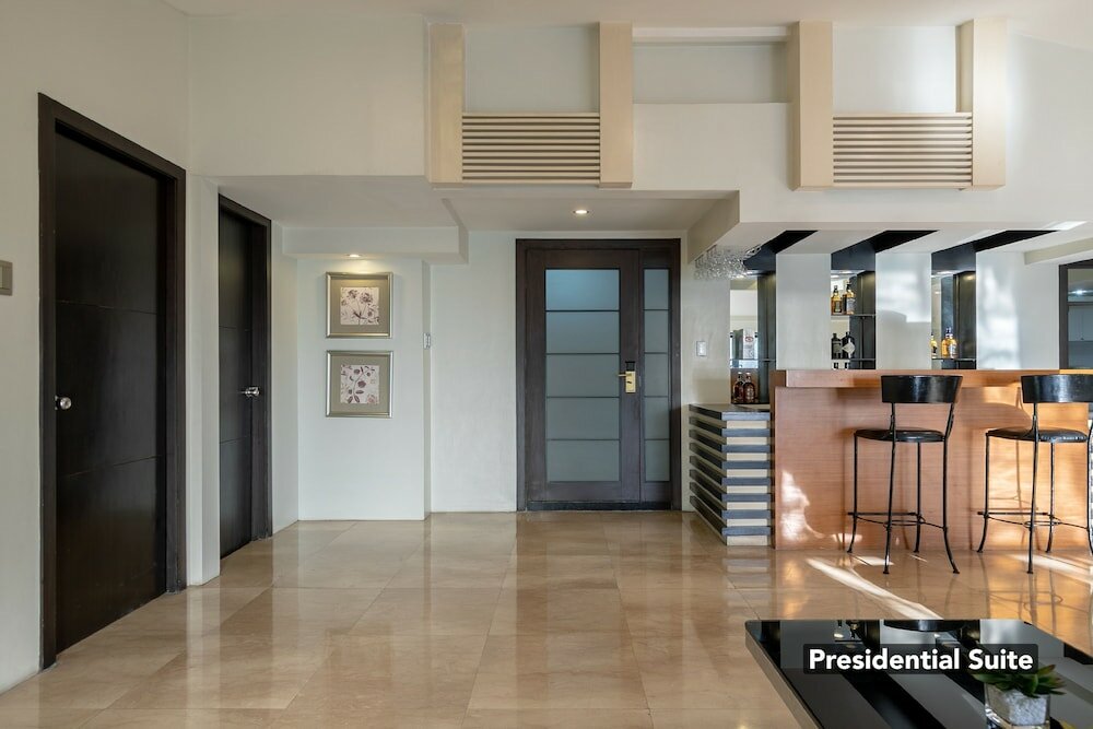 Фото Orchid Garden Suites