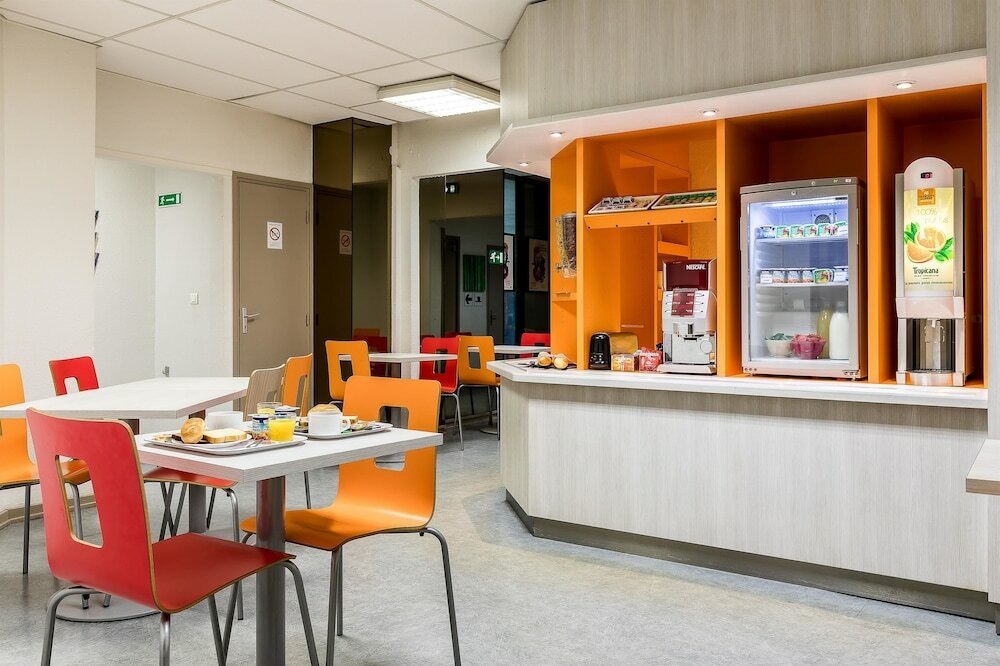 Фото Première Classe Lille Centre