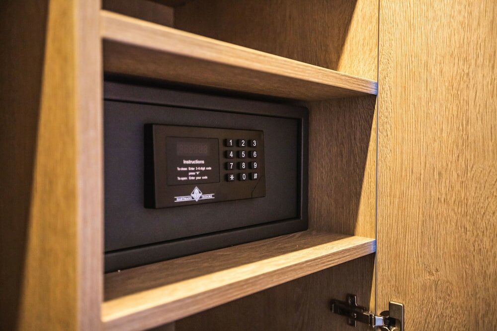 Фото Hotel Luckys Inn GmbH