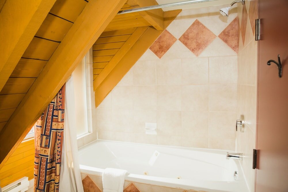 Фото The Murray Premises Hotel