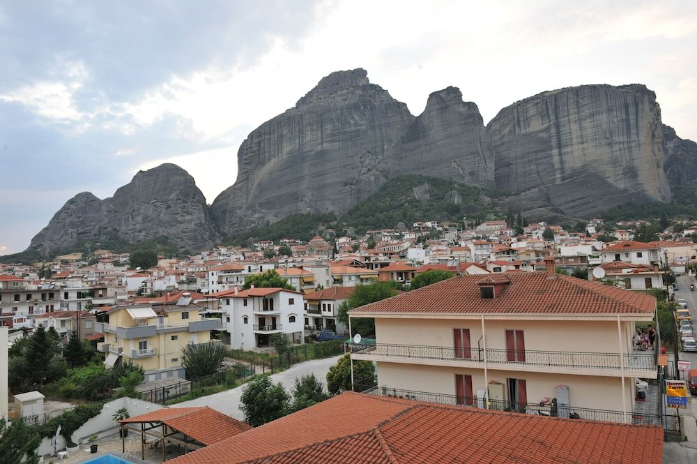 Фото Edelweiss Hotel