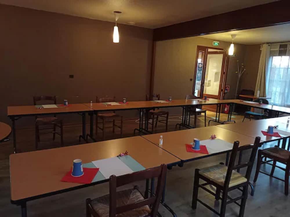 Фото Kyriad Direct Metz Nord – Woippy