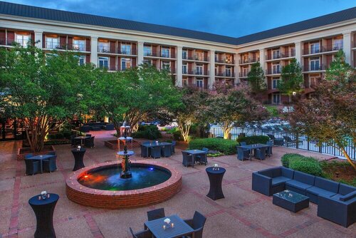 Гостиница Sheraton Music City Nashville Airport в Нашвилле