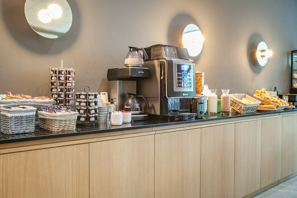 Фото Residhotel Marseille Grand Prado