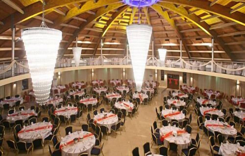 Фото Parnis Palace Hotel Suites