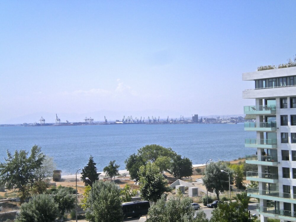 Фото Hotel Queen Olga