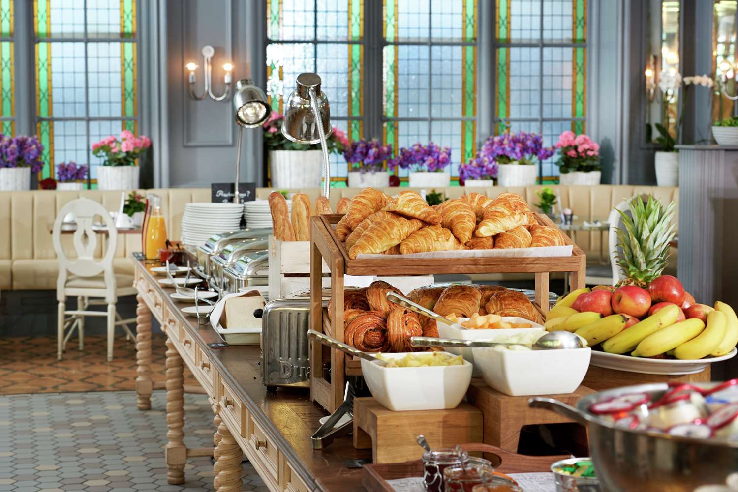 Фото Hilton London Hyde Park