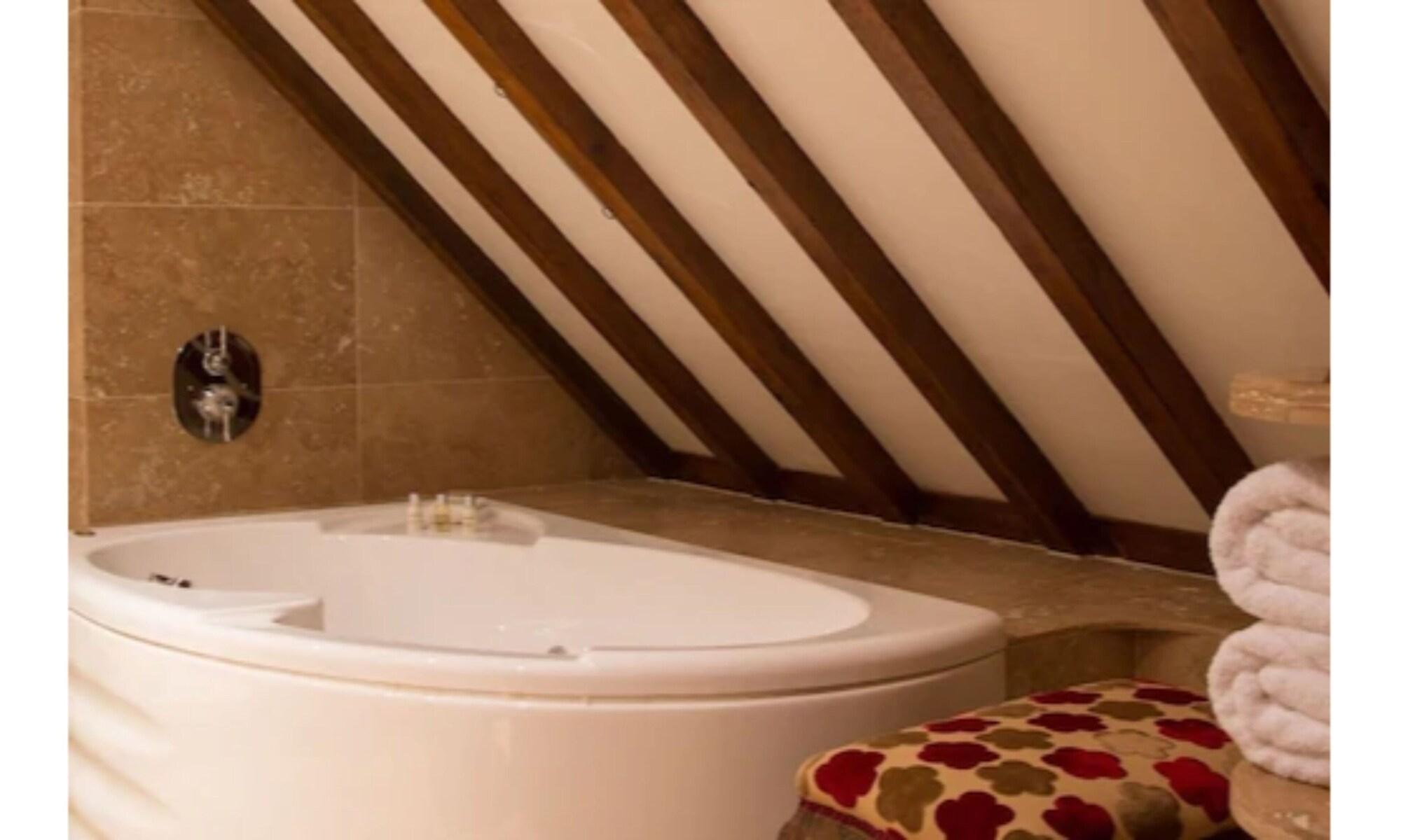 Фото The Priory Hotel