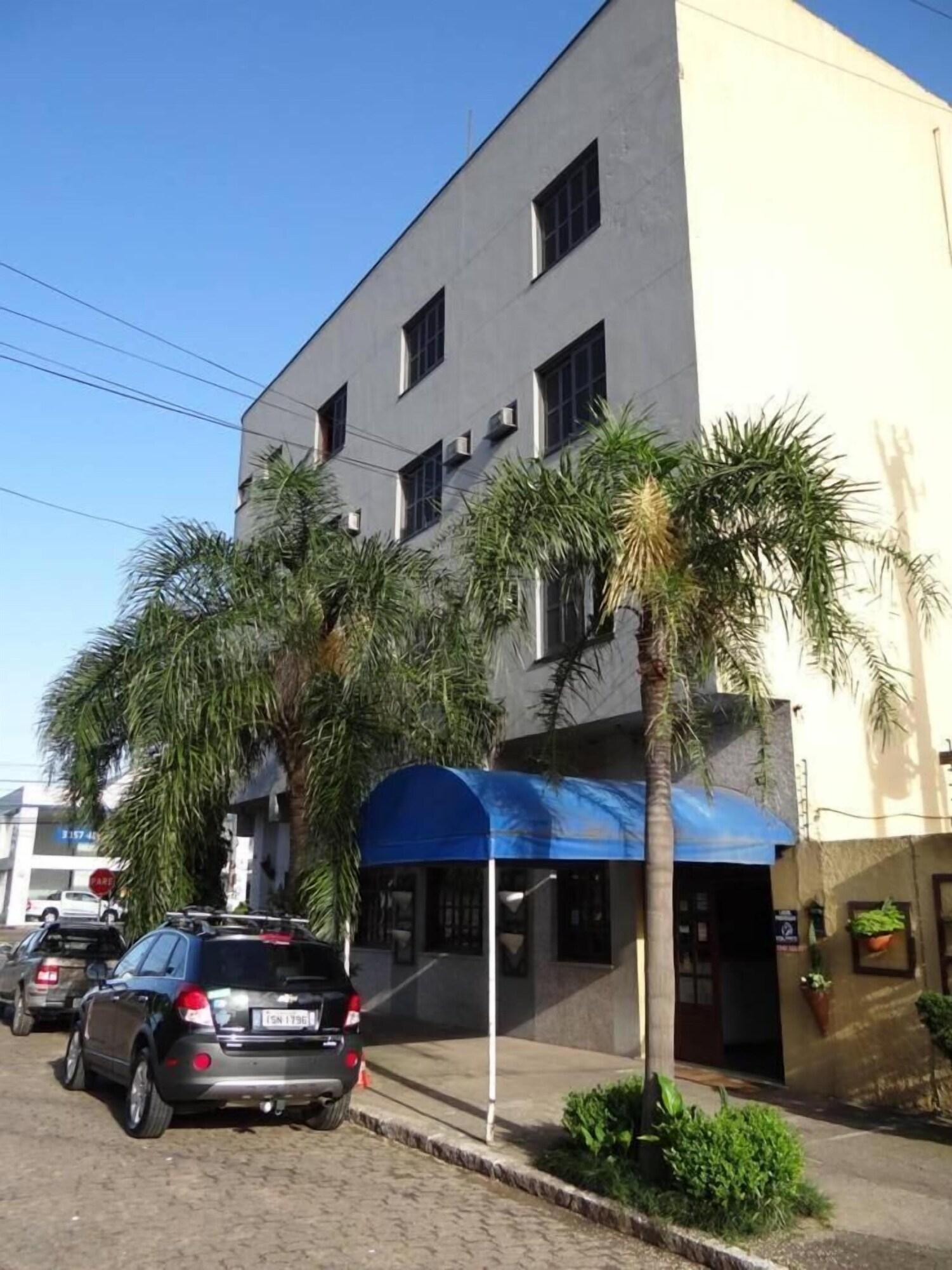 Фото отеля 3