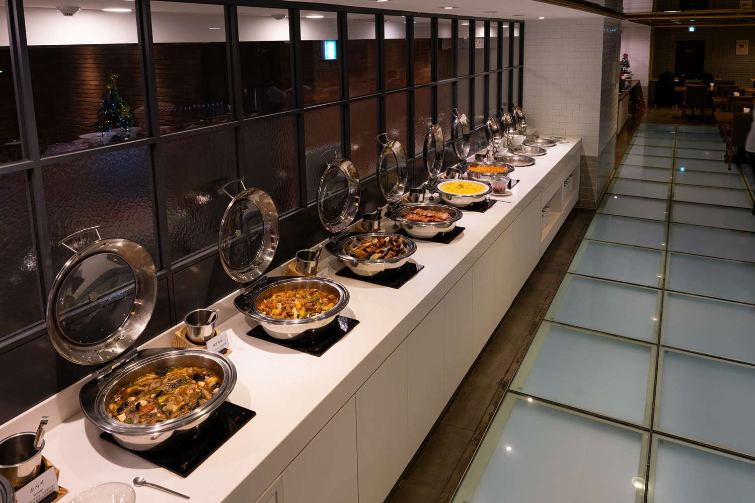 Фото Best Western Jeju Hotel