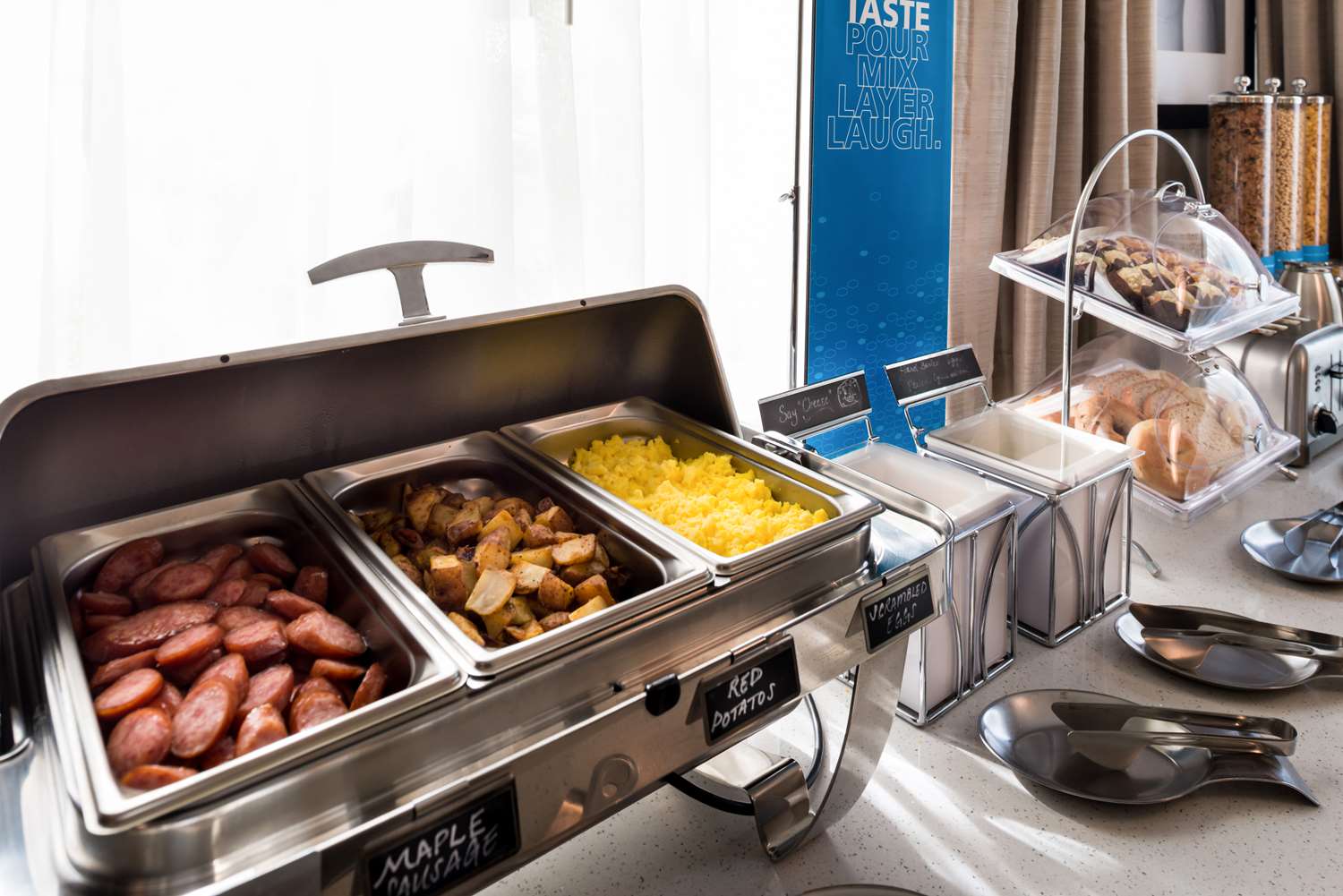 Фото Hampton Inn Los Angeles West Covina