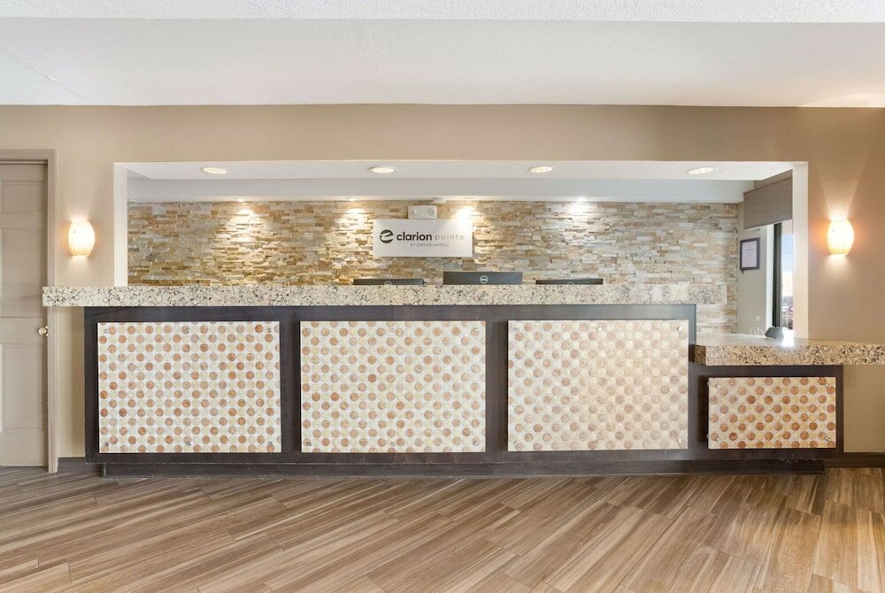 Фото Clarion Pointe