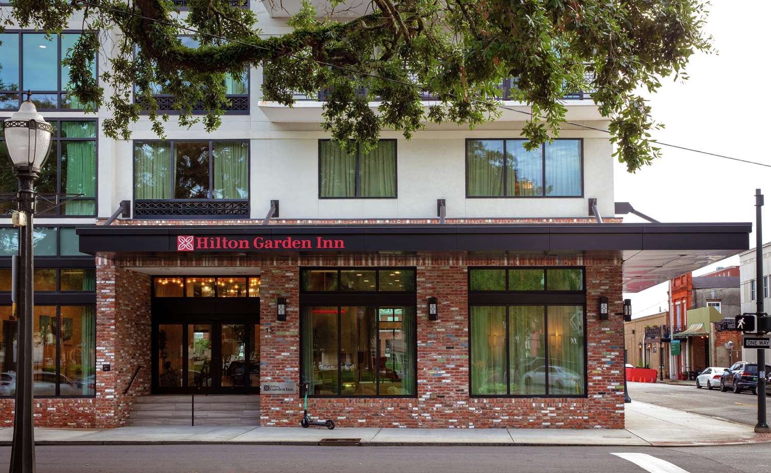 Фото Hilton Garden Inn Mobile Downtown