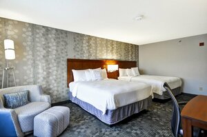 Гостиница Courtyard by Marriott Jacksonville Airport