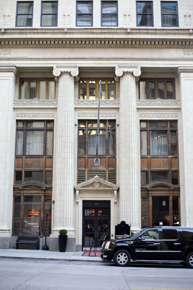 Фото Ambassador Hotel Kansas City, Autograph Collection