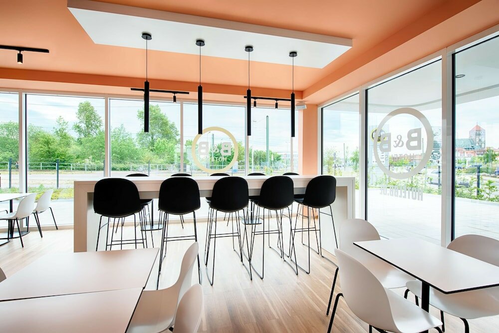 Фото B&b Hotel Rostock-Hafen