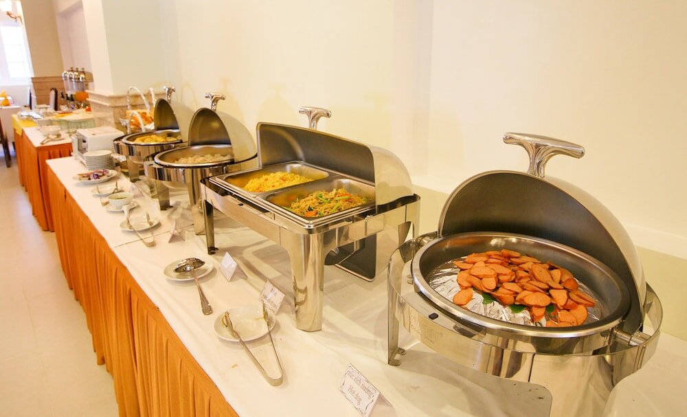 Фото Seventeen Saloon Hotel