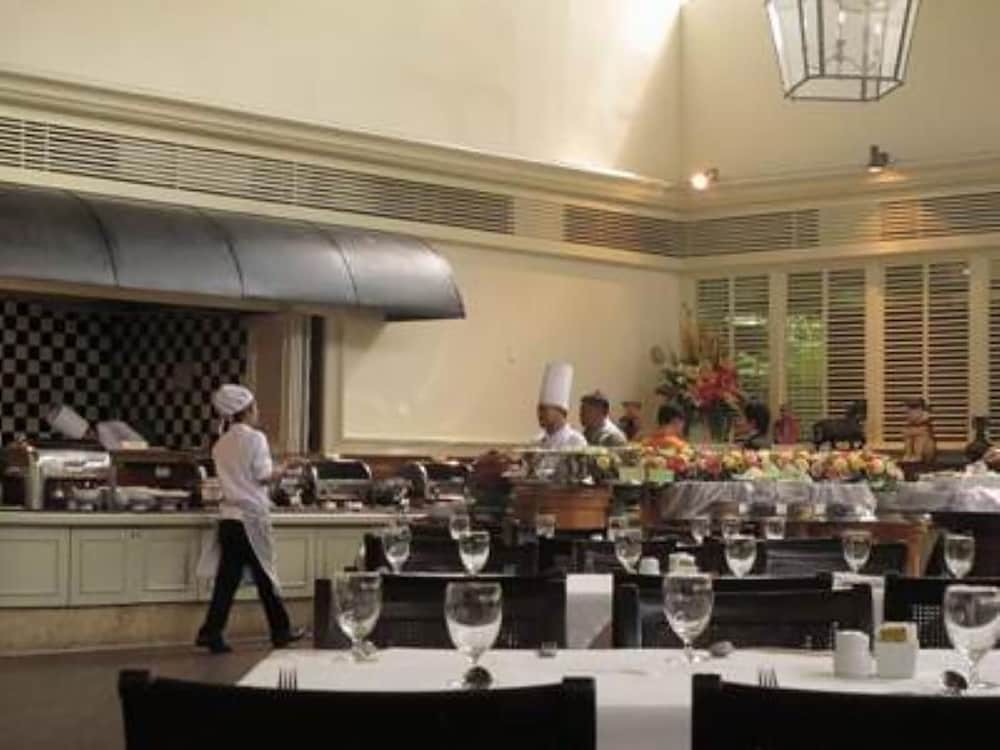 Фото Hansa Jb Hotel