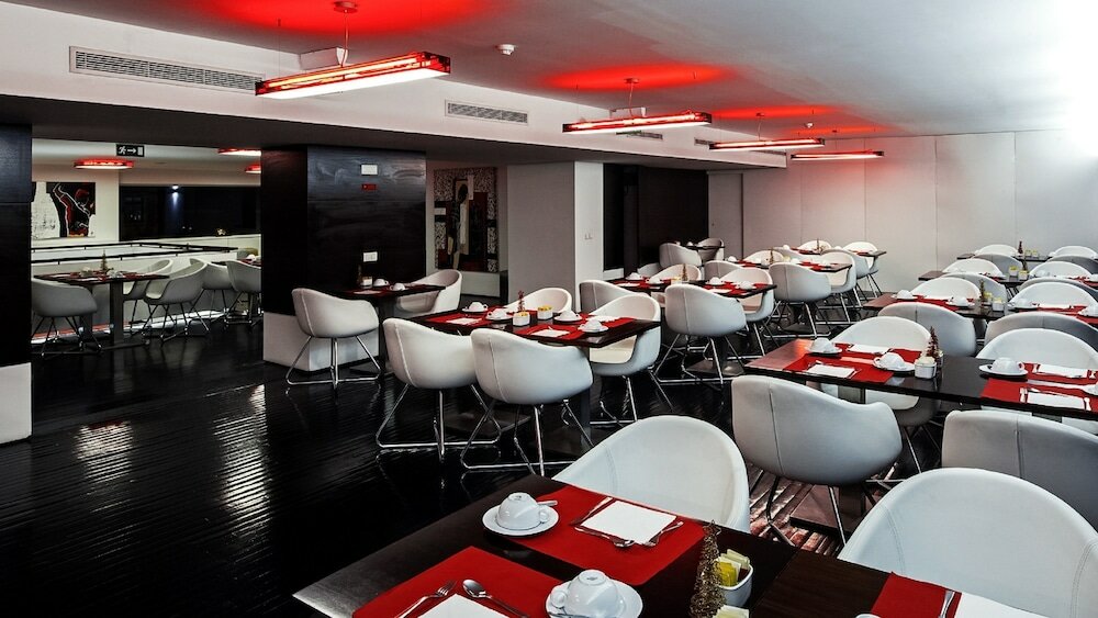 Фото Hotel Jerónimos 8