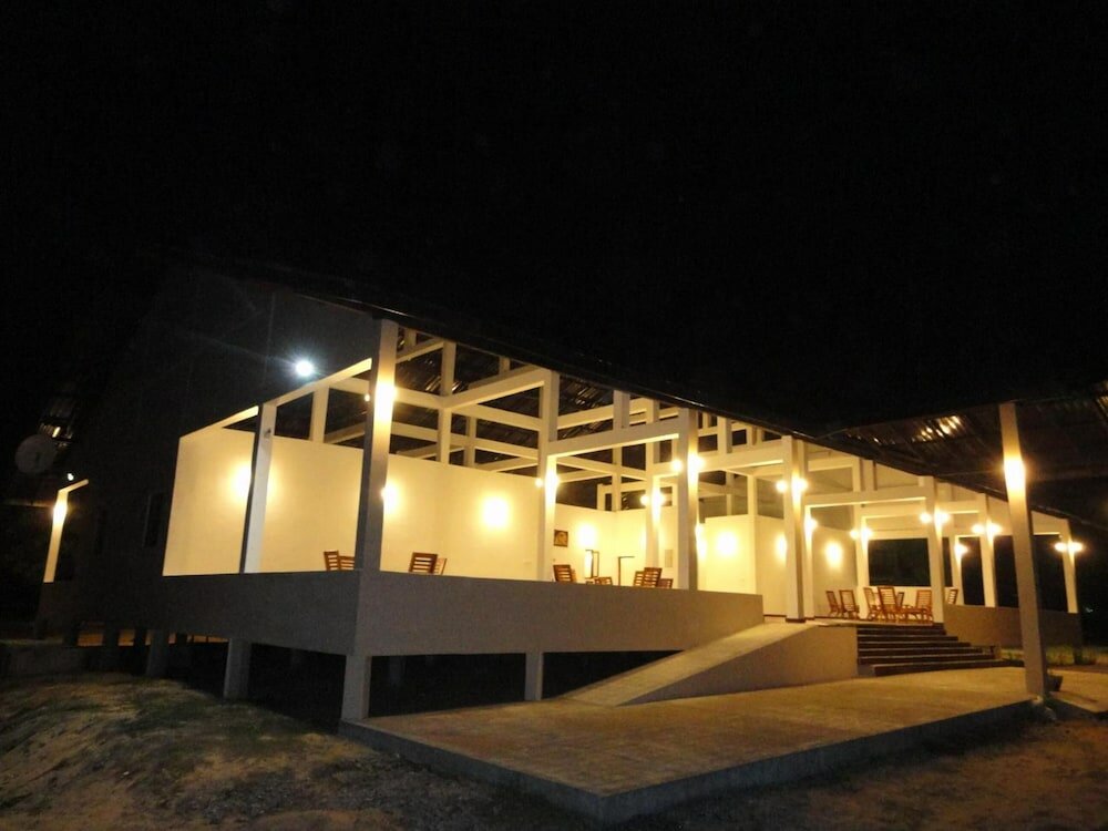 Фото Hotel Naaval