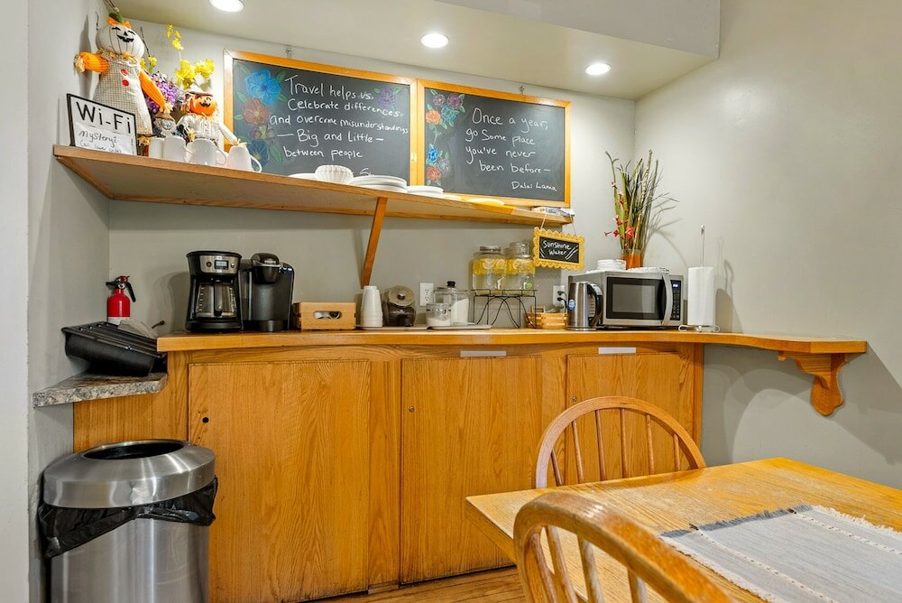 Фото Qupqugiaq Inn