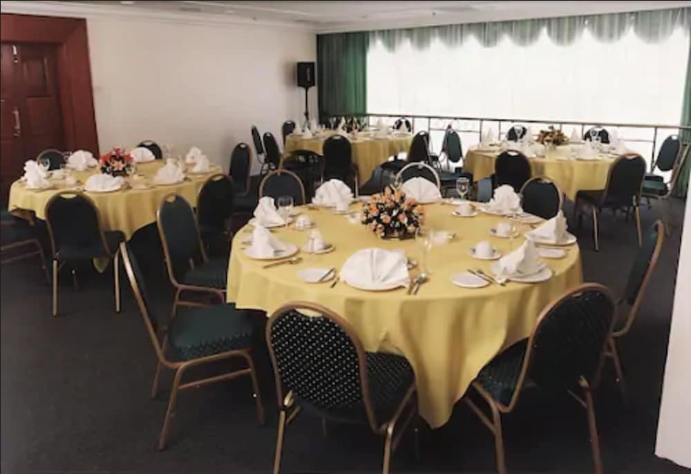 Фото Hotel Zambuger Wira Kuala Lumpur