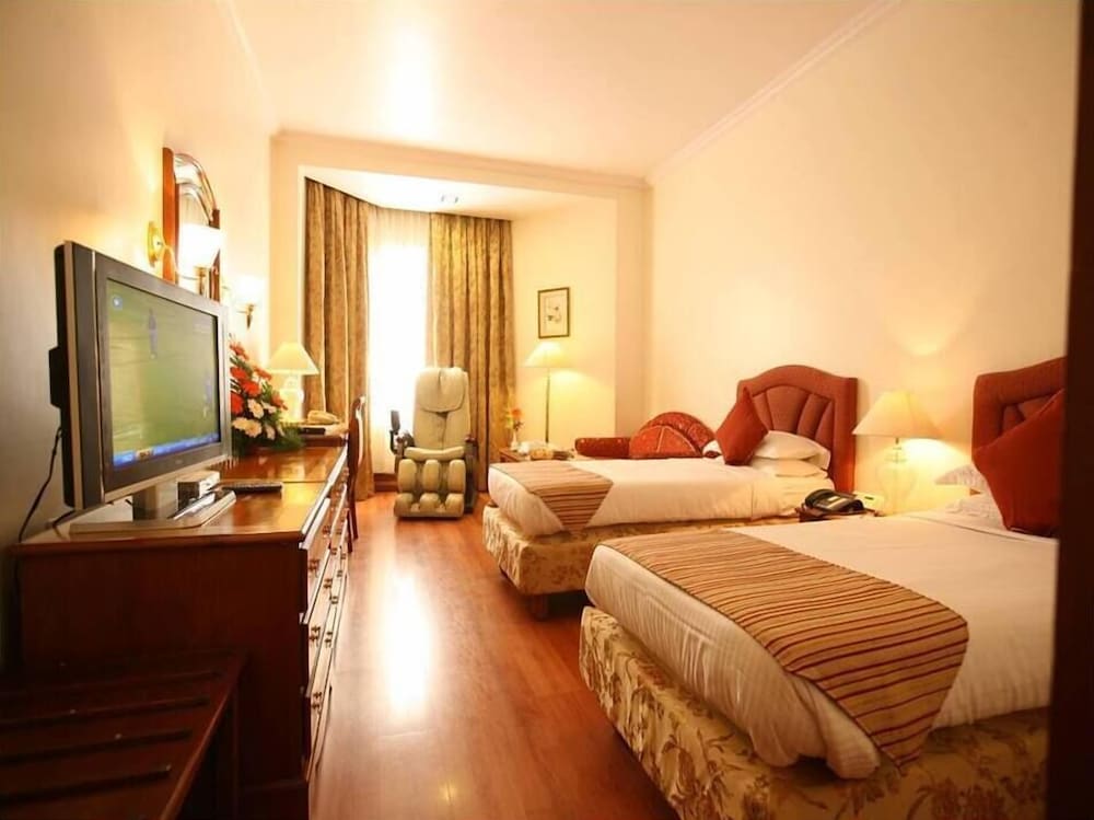 Фото The Capitol Hotel