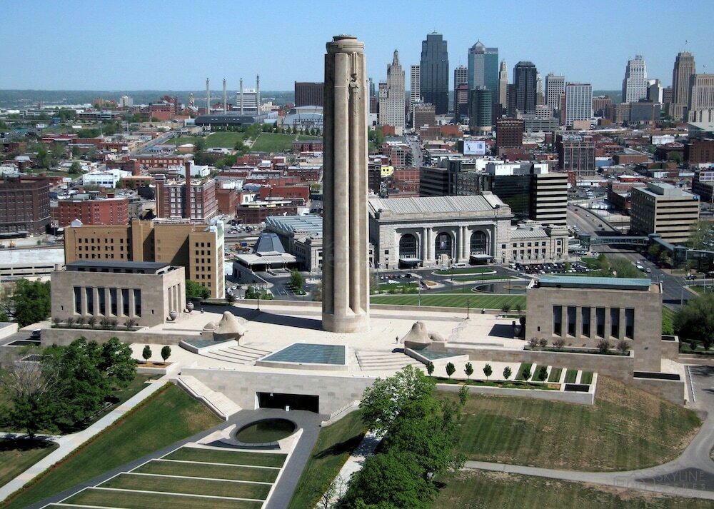 Фото Crowne Plaza Kansas City Downtown, an Ihg Hotel