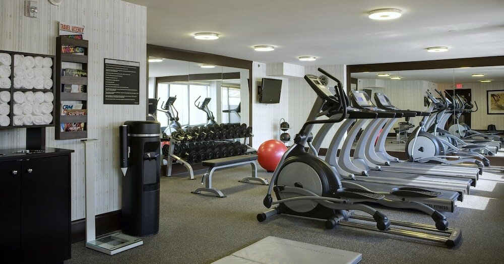 Фото Crowne Plaza Kansas City Downtown, an Ihg Hotel