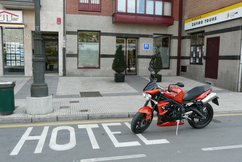 Фото Hotel Idh Angel