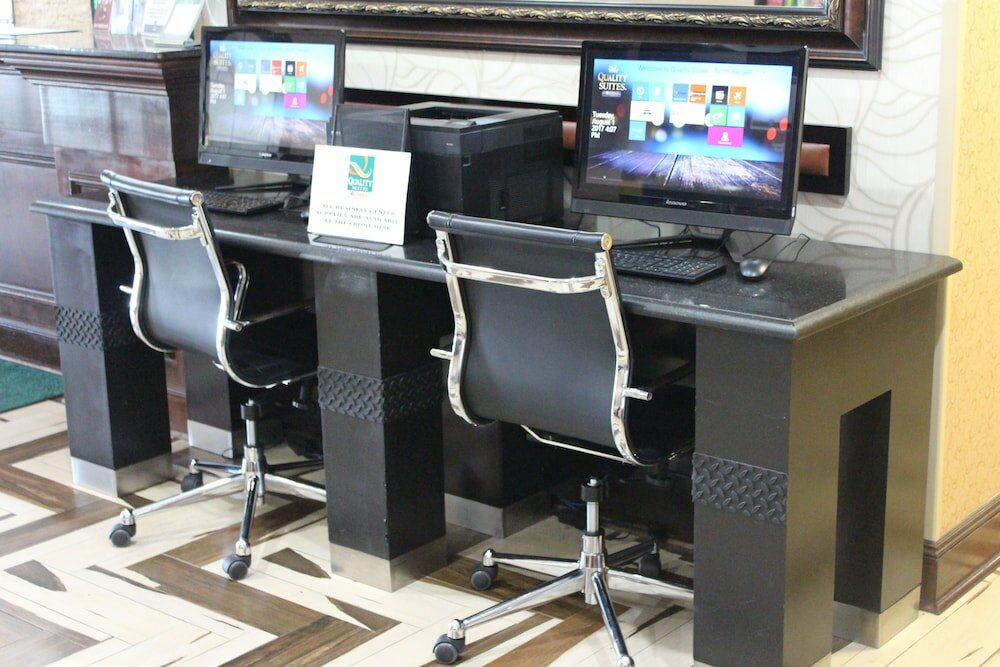 Фото Quality Suites Nyc Gateway
