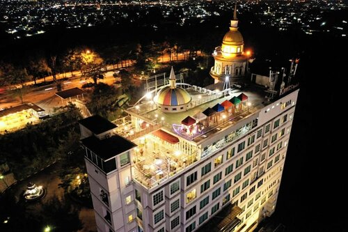 Гостиница King's Hotel Nagoya Batam на Провинции Острова Риау