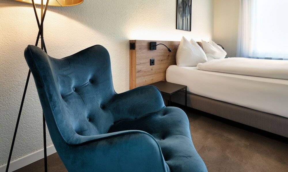 Фото Hotel Baeren Suhr