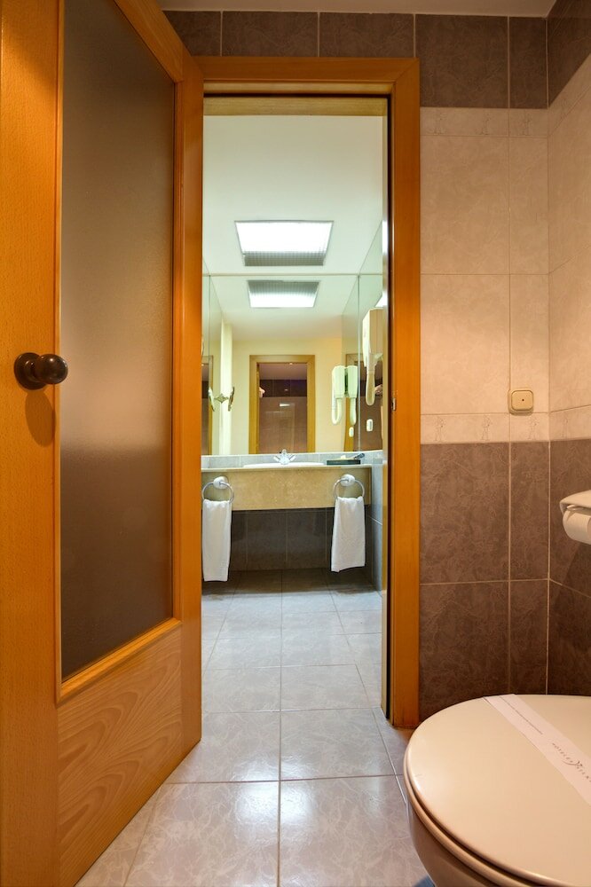 Фото Hotel Silken Rona Dalba