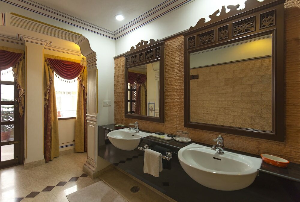 Фото Umaid Mahal - A Heritage Style Boutique Hotel