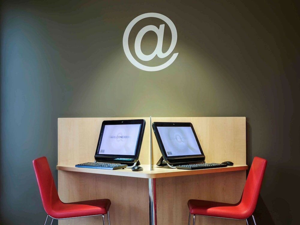 Фото Ibis Barcelona Cornella