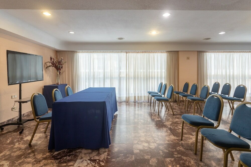 Фото Hotel Leuka