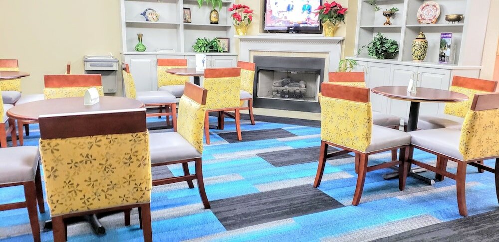 Фото Days Inn by Wyndham Burlington East