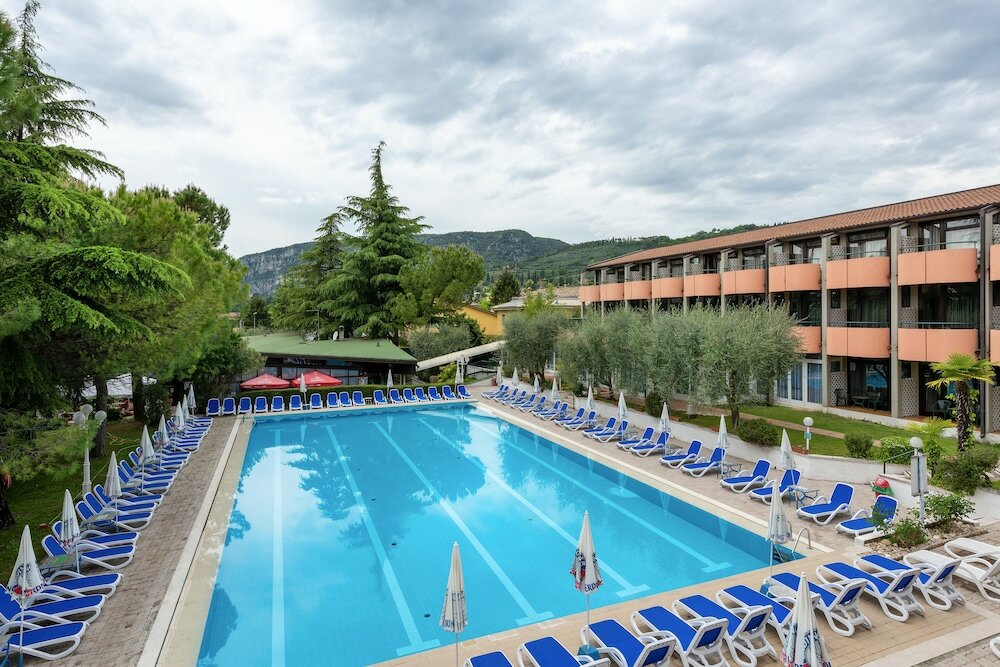 Фото Hotel Royal