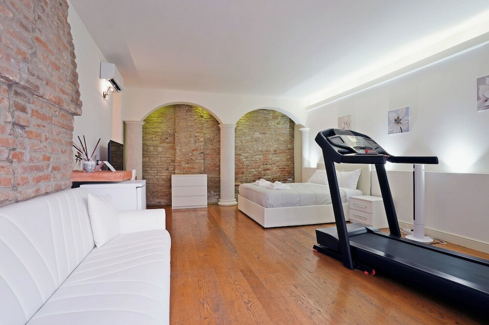 Фото Avanguardia Art Club