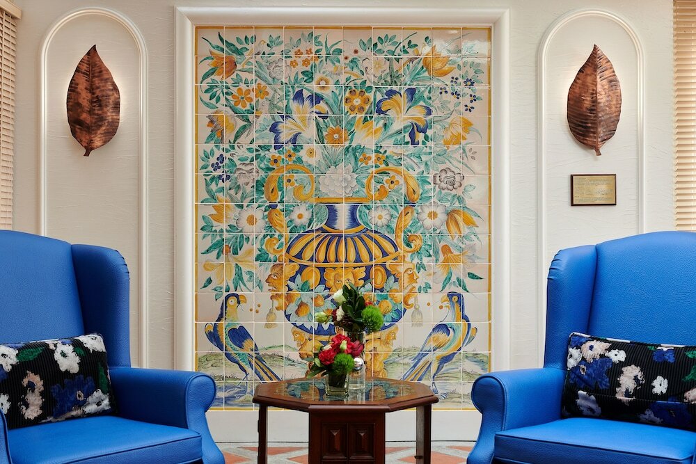 Фото The Riviera Hotel