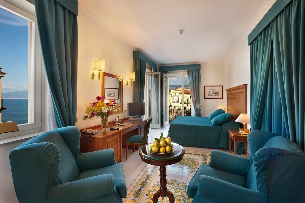 Hotel Continental, Sorrento, photo