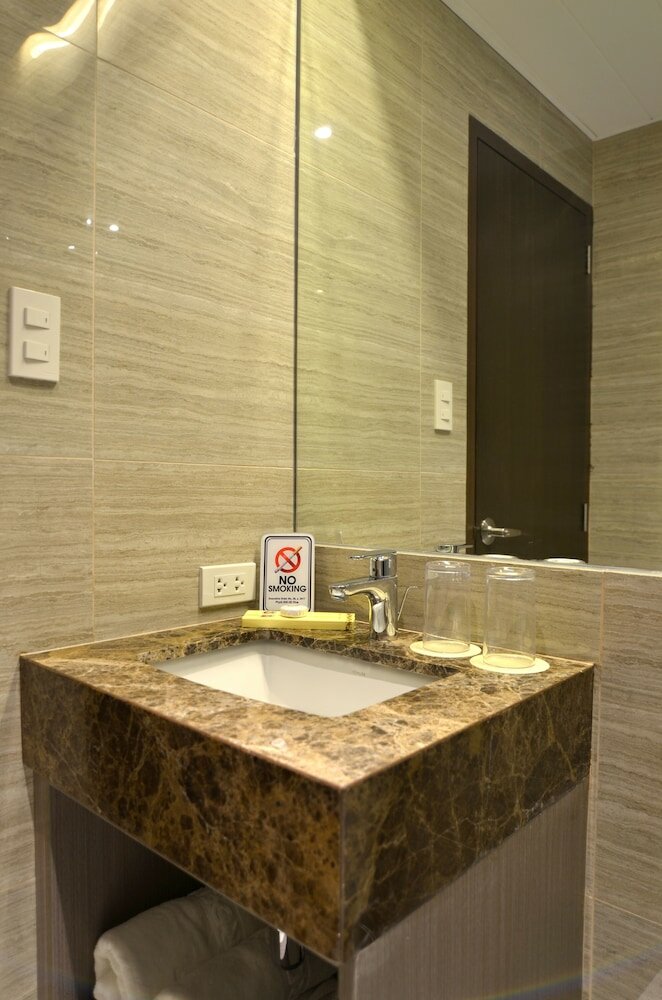 Фото Pearl Garden Hotel