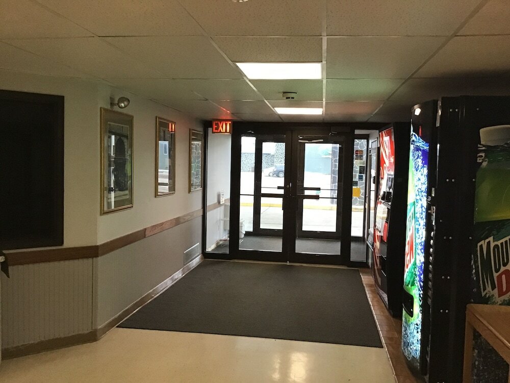 Фото Blackstone Hotel